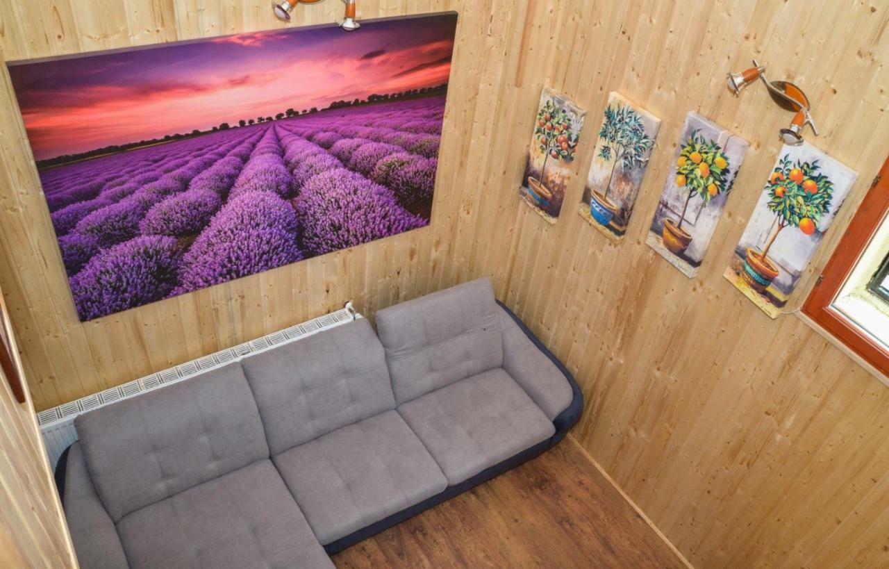 Malom Apartman Derekegyhaz ภายนอก รูปภาพ