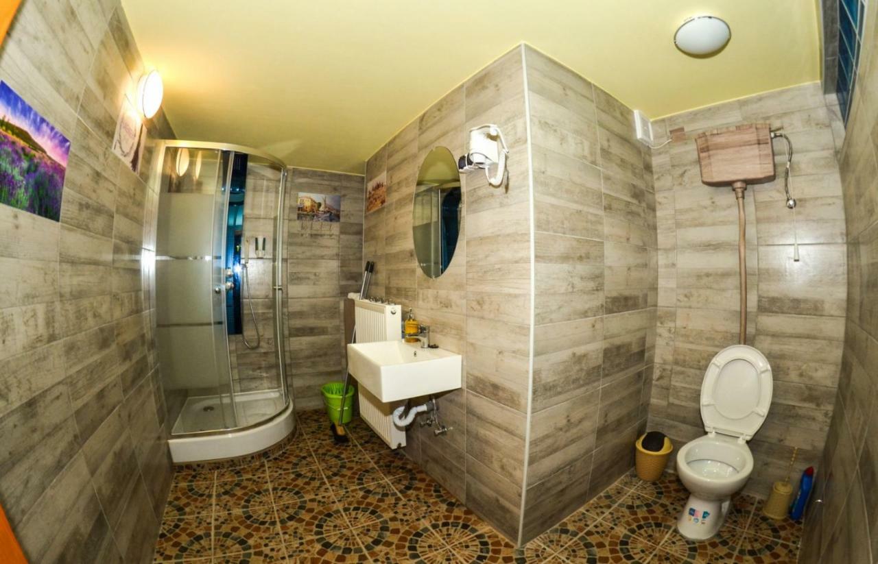 Malom Apartman Derekegyhaz ภายนอก รูปภาพ